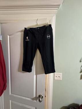 Under Armour Wounded Warrior Project HeatGear Fitted Capris Size Large